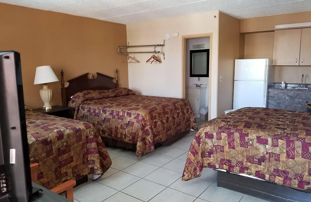 Cloud 9 Inn - Beach Hotel-1