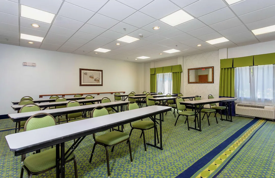 Hampton Inn & Suites - Fort Pierce-1