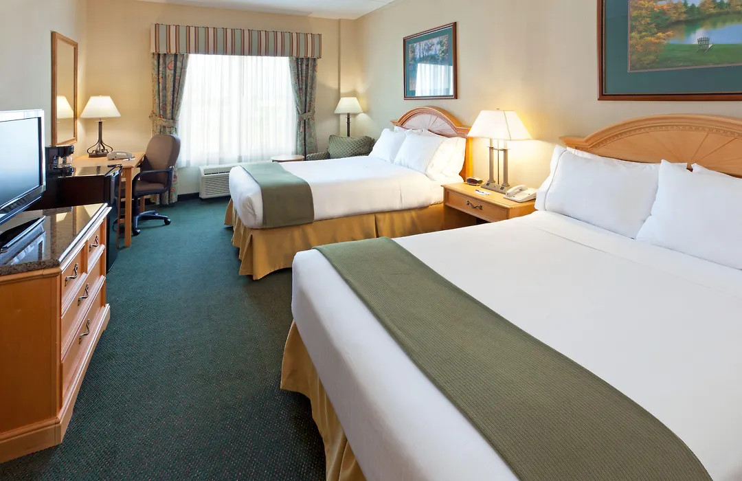 Holiday Inn Express Hotel & Suites Watertown - Thousand Islands By Ihg-1