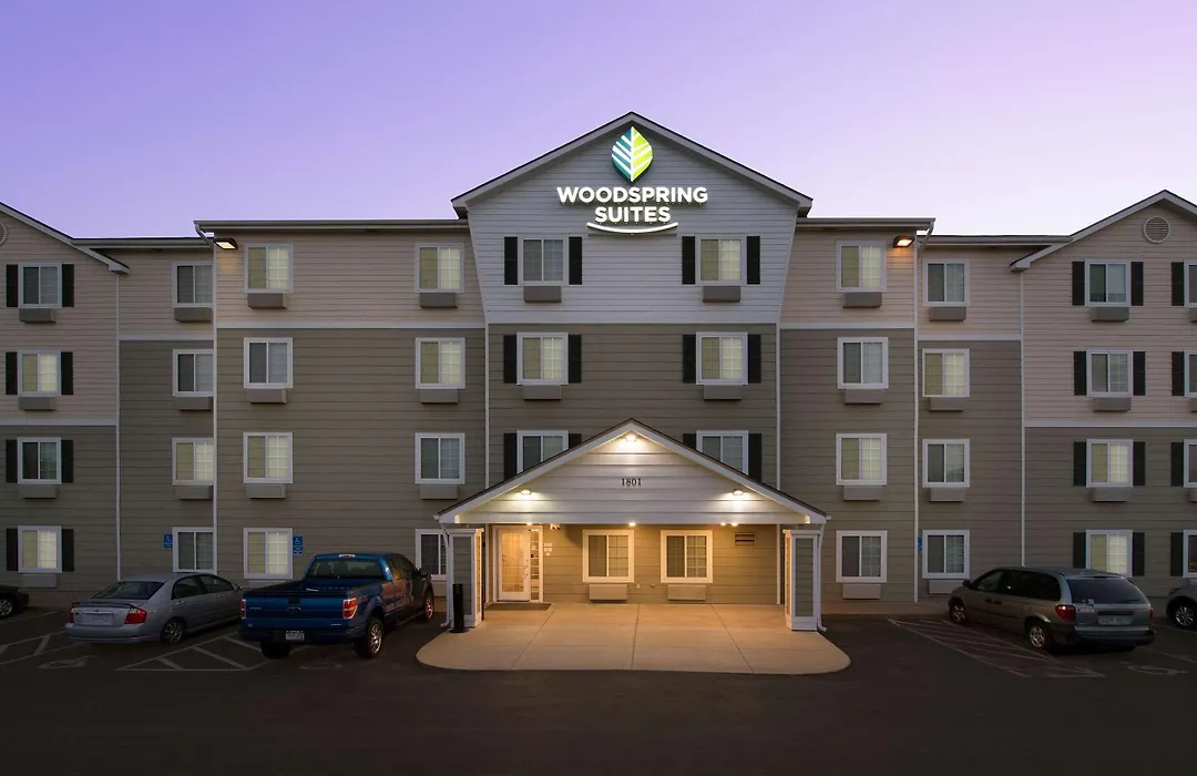 Woodspring Suites Topeka-1