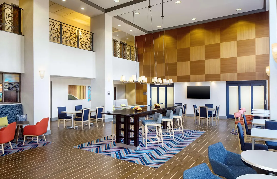 Hampton Inn By Hilton Garden City Long Island-1