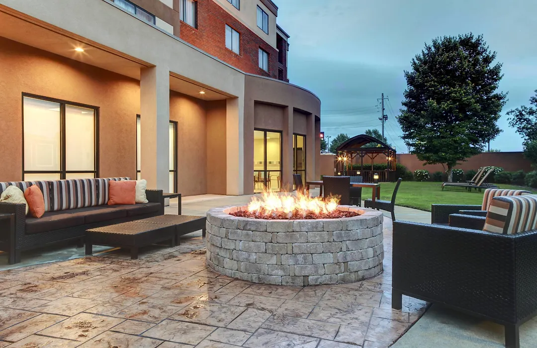 Courtyard By Marriott Anniston Oxford-1