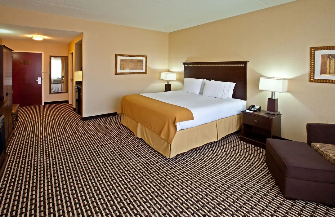 Holiday Inn Express & Suites Seymour-1