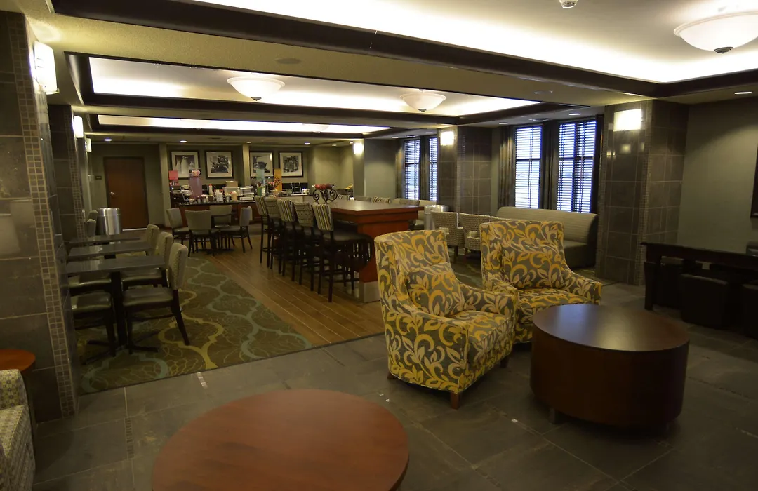 Hampton Inn Warsaw-1