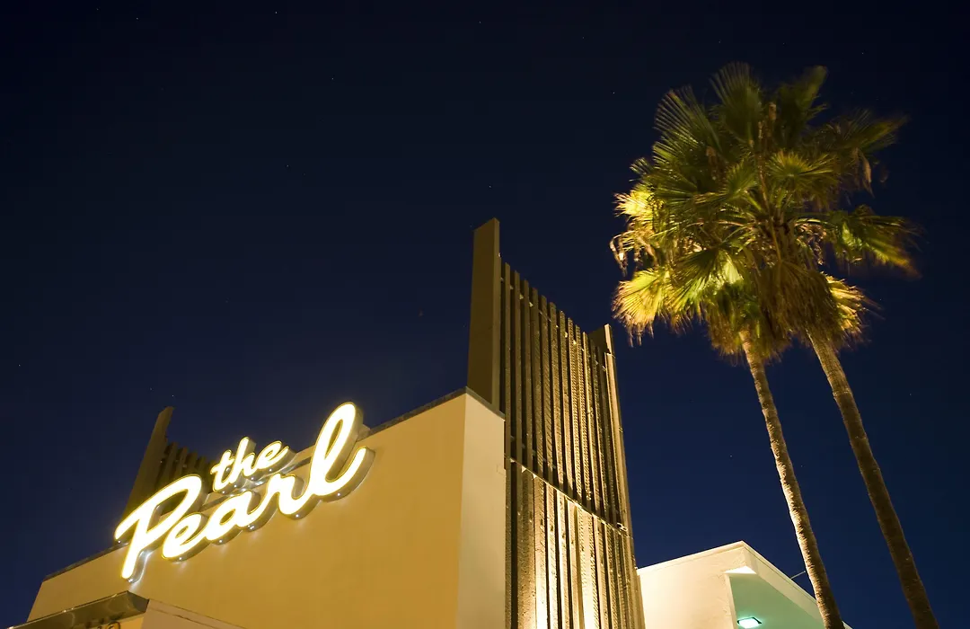 The Pearl Hotel-1