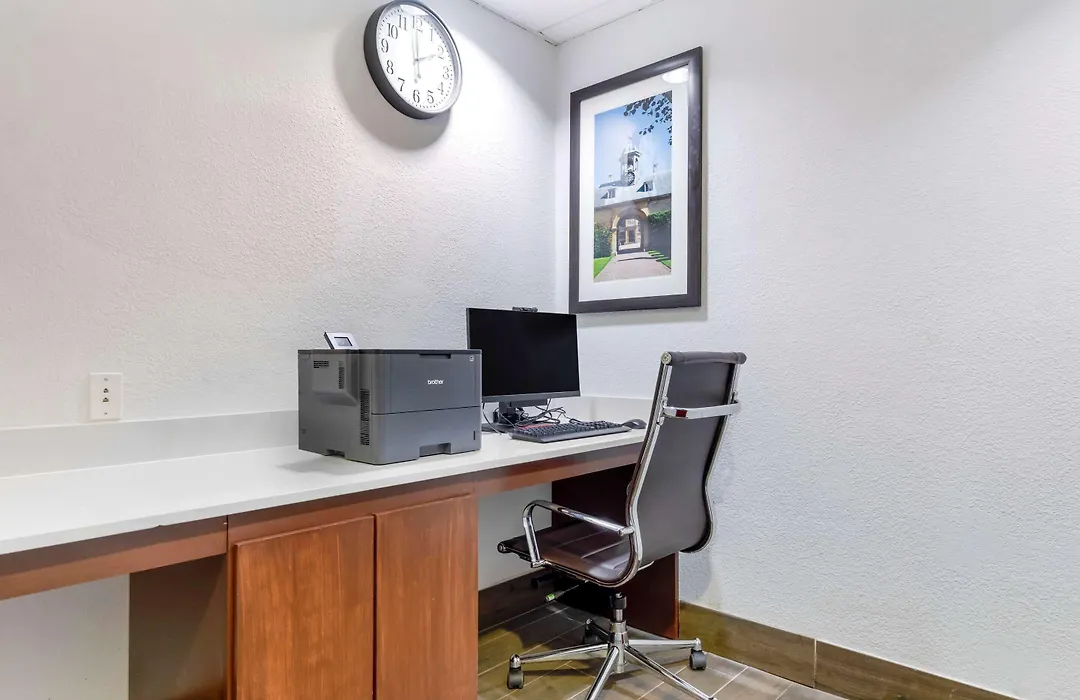 Comfort Suites-1