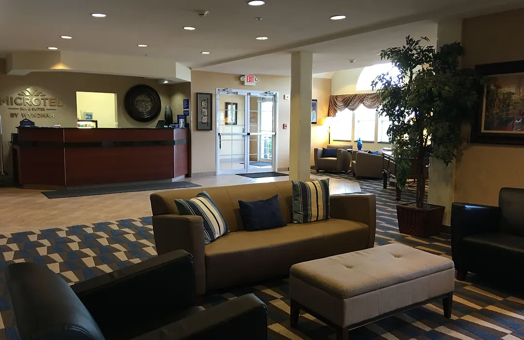 Microtel Inn & Suites By Wyndham Indianapolis Airport-1