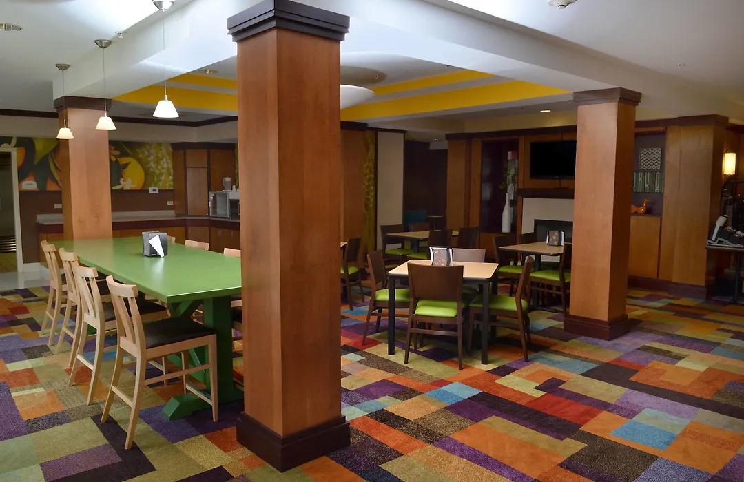 Fairfield Inn & Suites Effingham-1