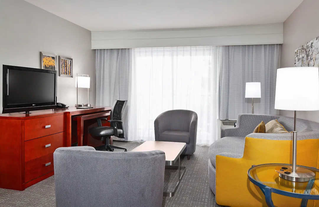 Courtyard By Marriott Corpus Christi-1