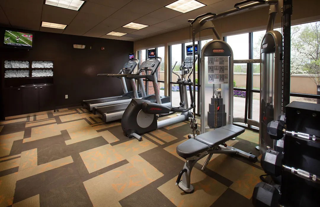 Courtyard By Marriott Fayetteville-1