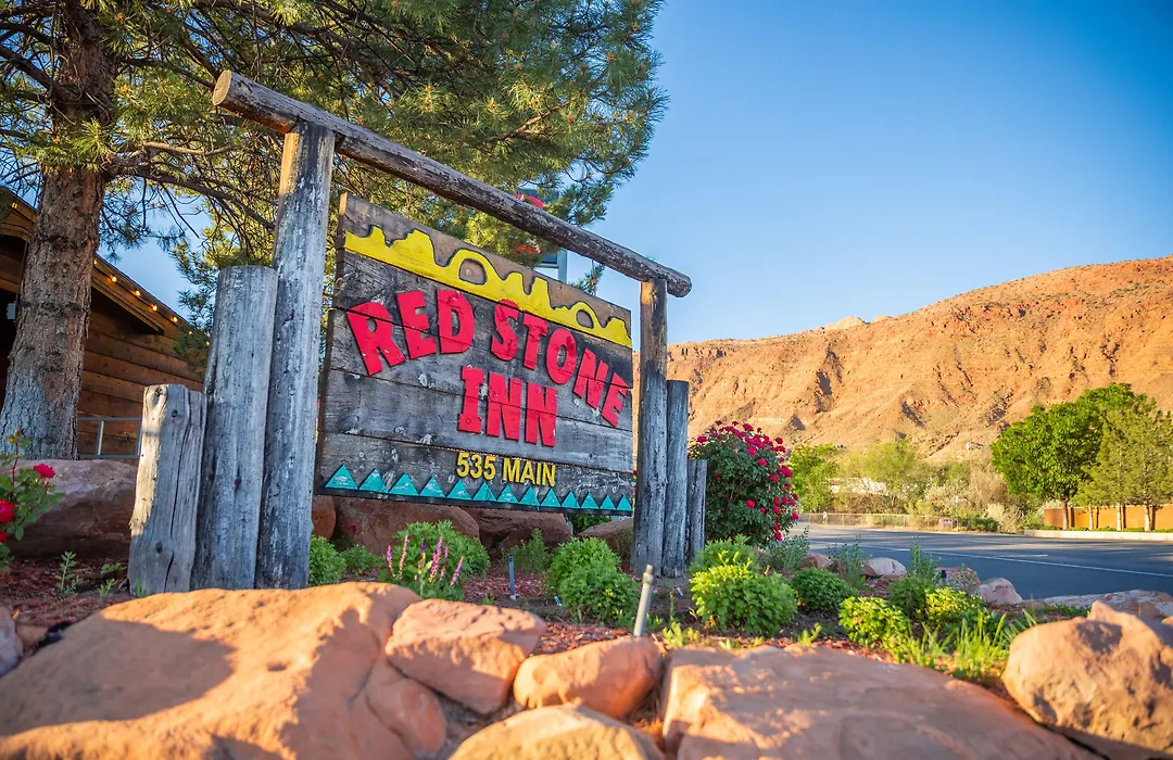 Red Stone Inn-1