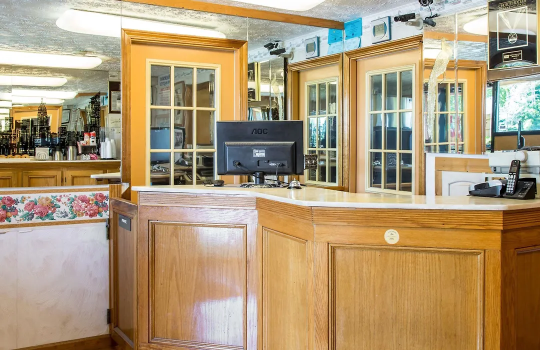 Rodeway Inn & Suites Branford - Guilford-1