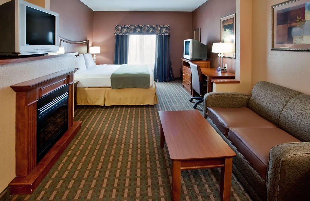 Holiday Inn Express Hotel & Suites Suffolk By Ihg-1