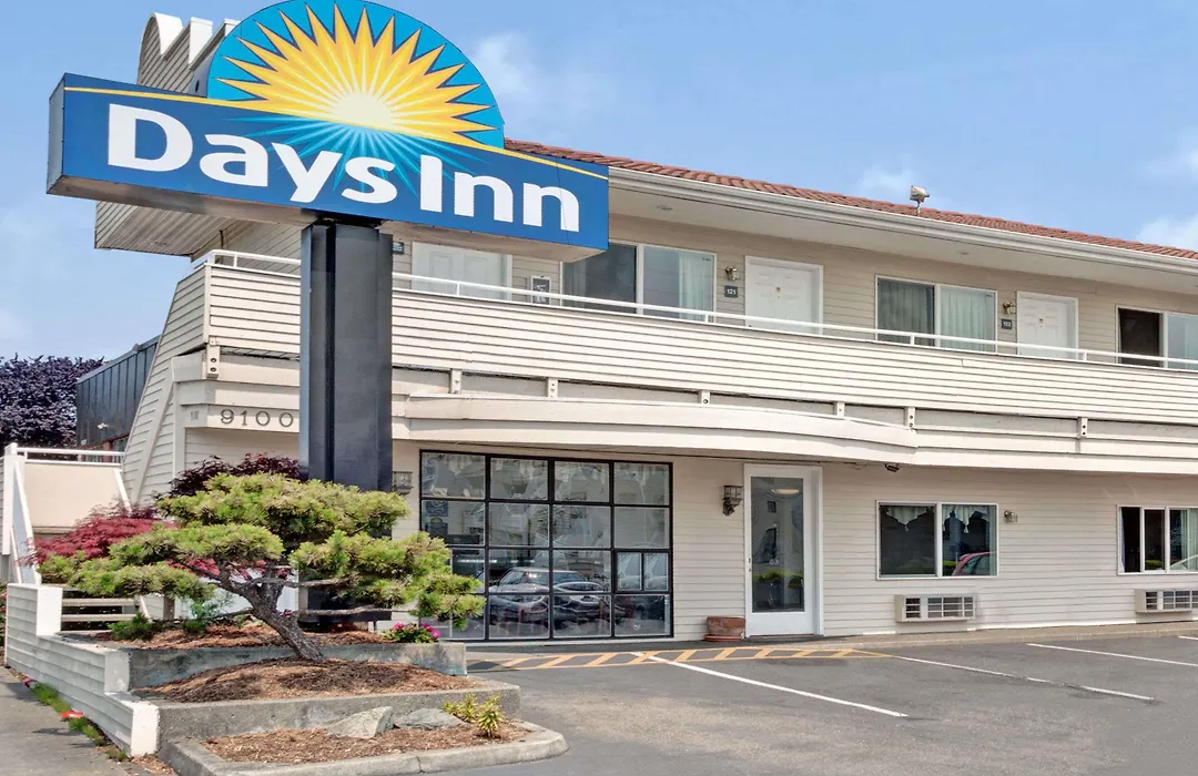 Days Inn By Wyndham Seattle North Of Downtown-1