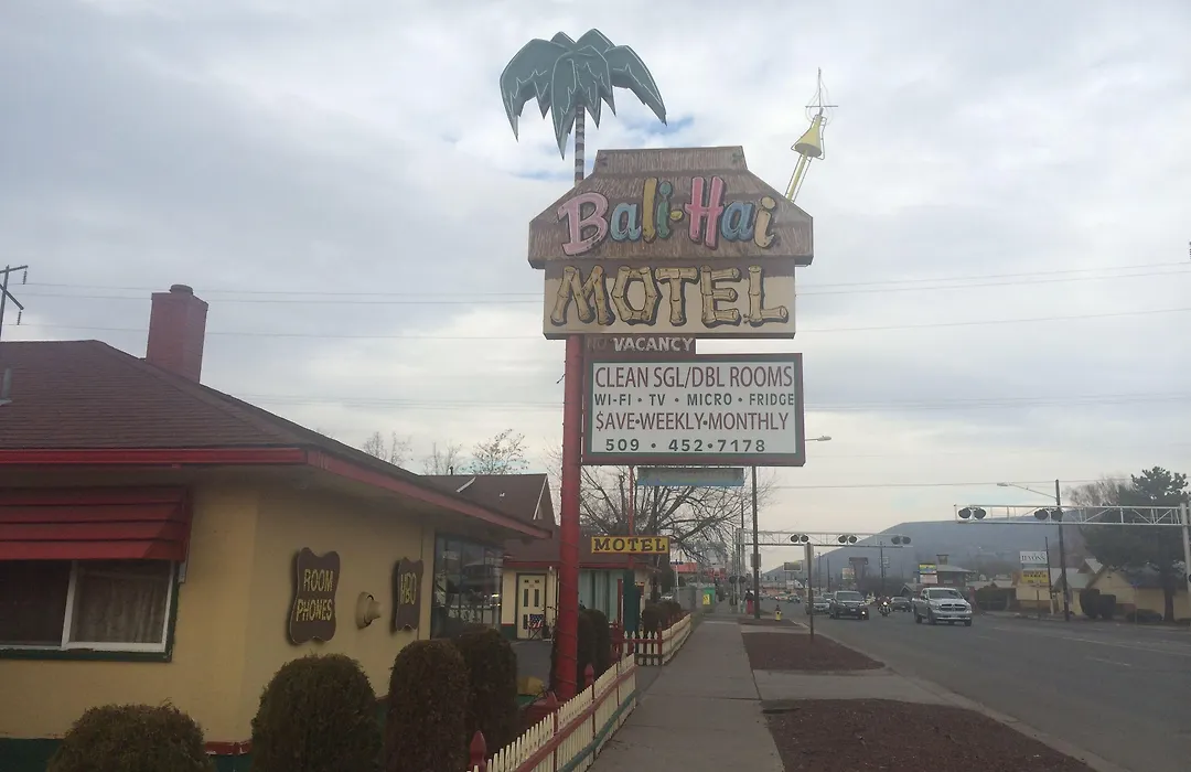 Bali Hai Motel-1