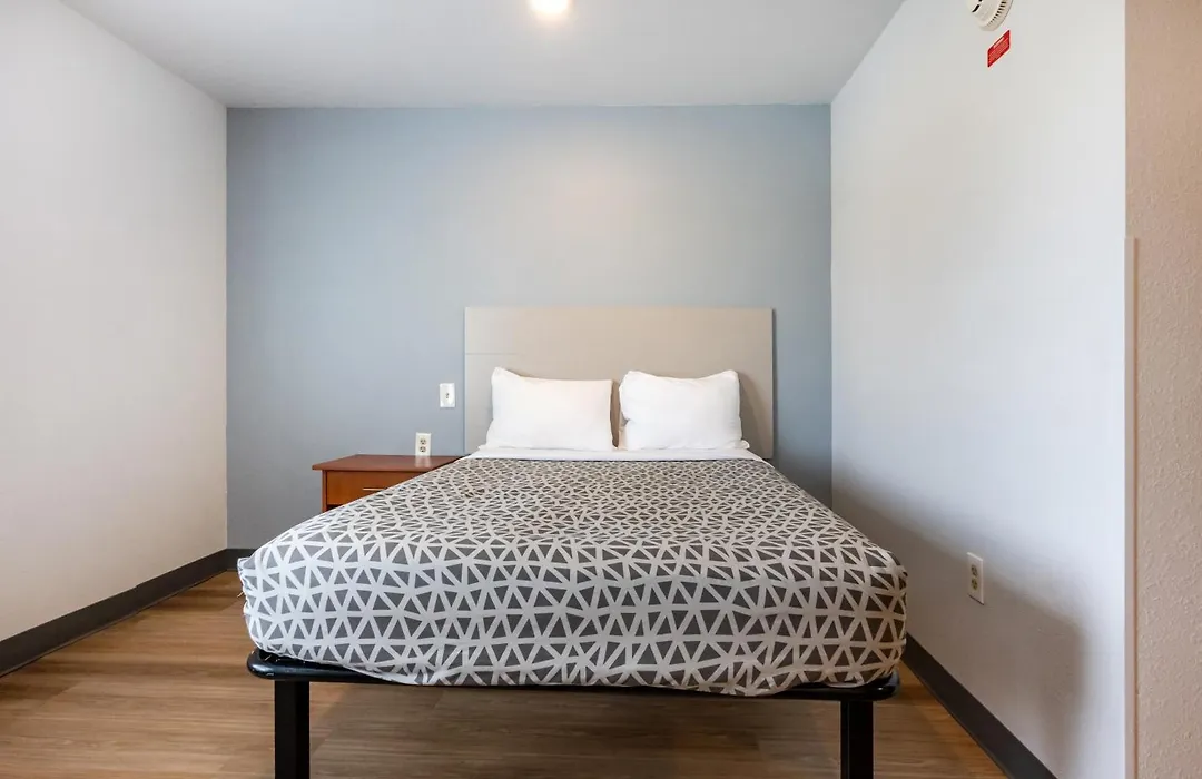 Suburban Studios Huntsville University Area-1