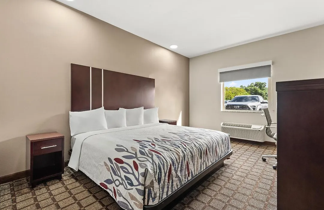 Red Roof Inn Baton Rouge-1