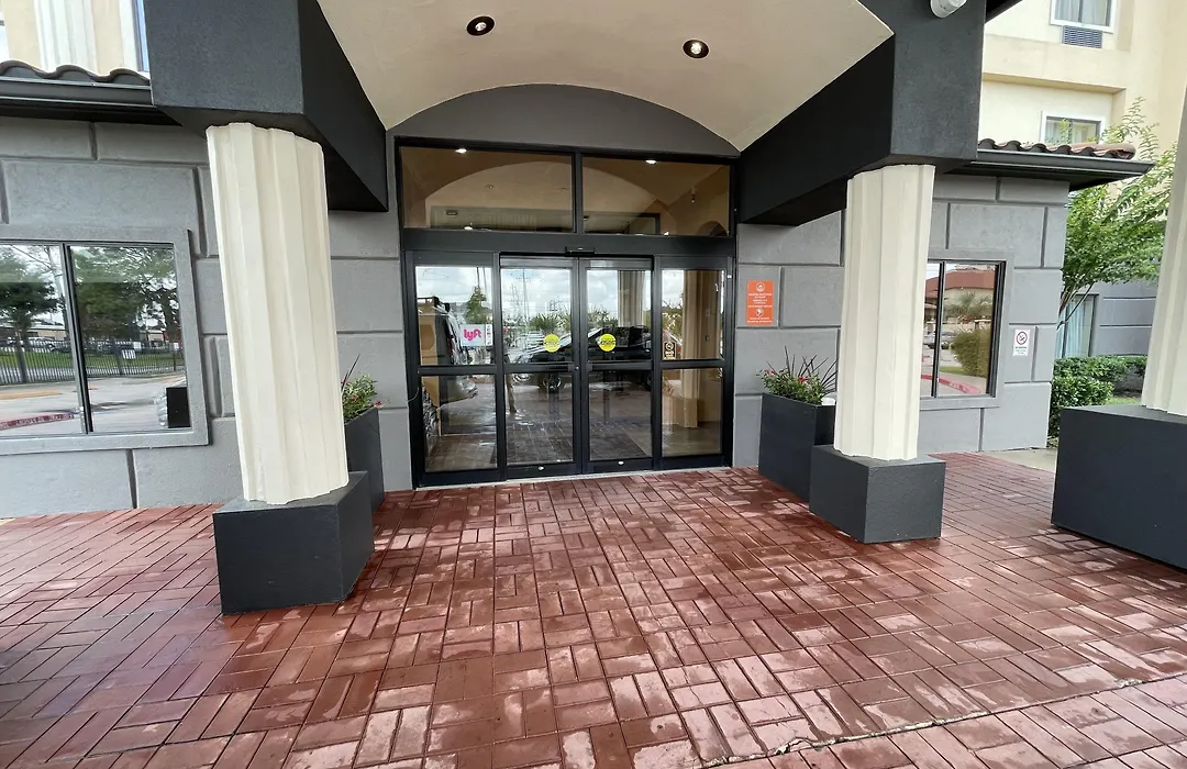 Spark By Hilton Houston Hobby Airport-1