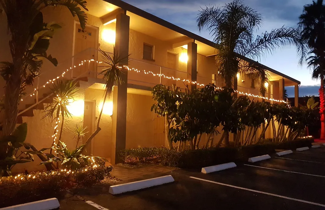 Turtle Crawl Inn - Longboat Key-1