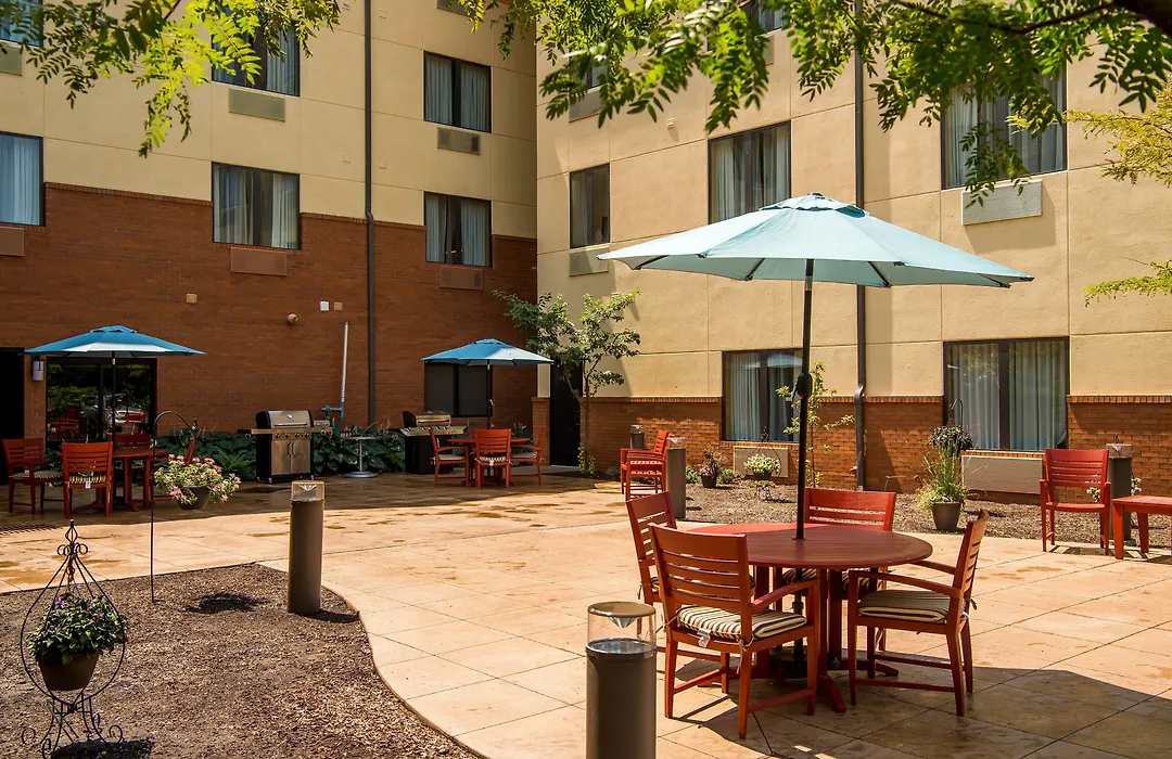Towneplace Suites By Marriott Erie-1