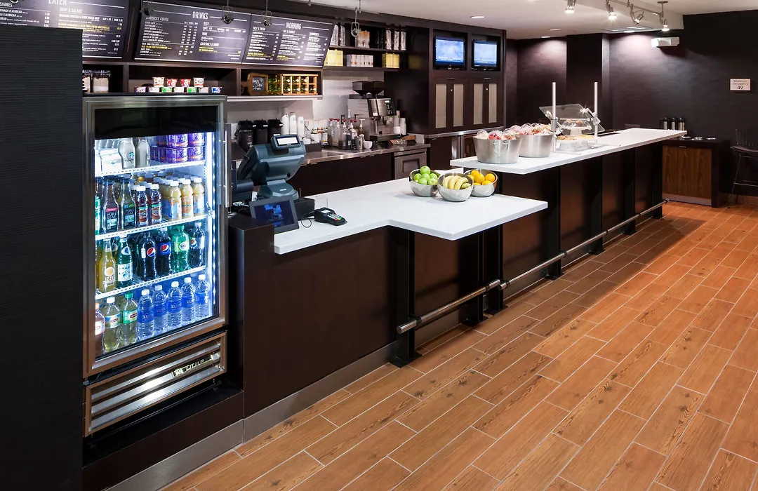 Courtyard By Marriott Miami At Dolphin Mall-1