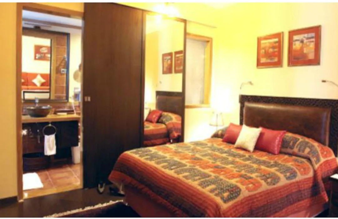 The Shalimar Hotel, Kemps Corner-1