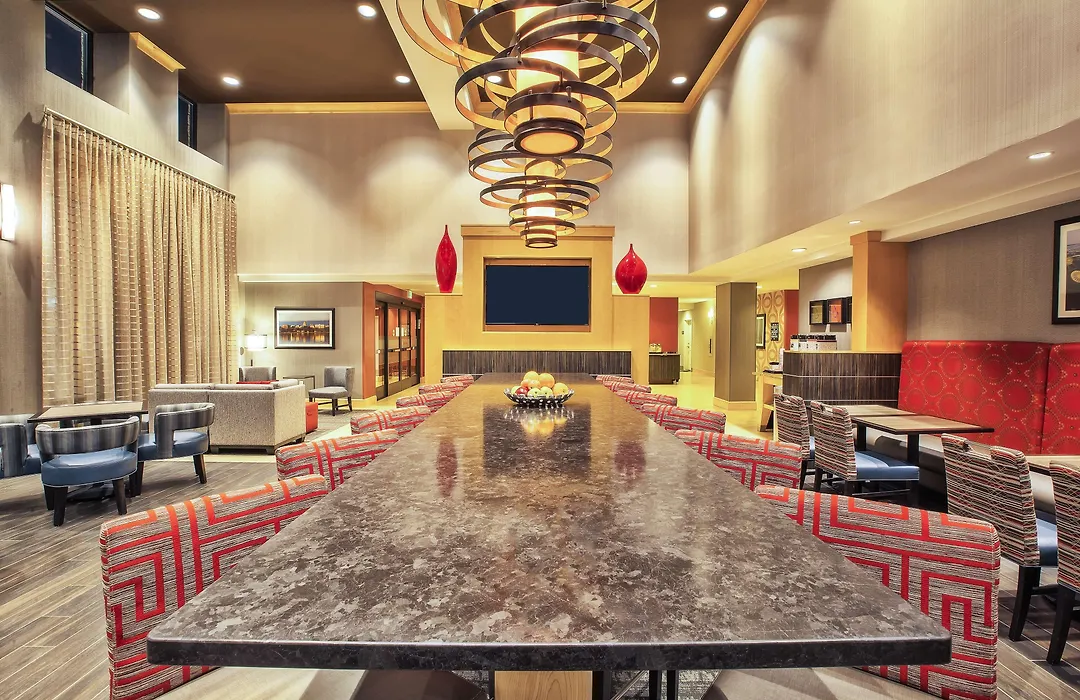 Hampton Inn & Suites Madison - West-1