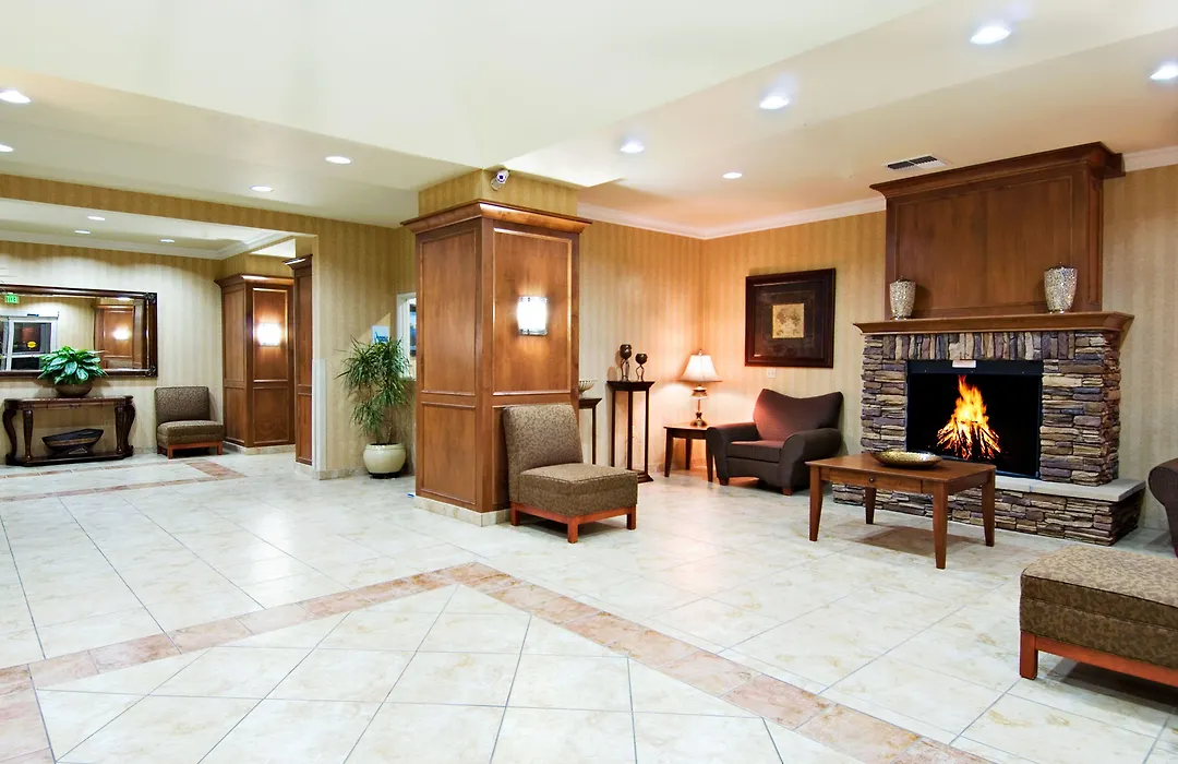 Holiday Inn Express & Suites Klamath Falls Central By Ihg-1