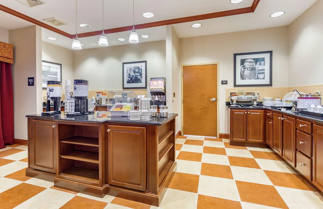 Hampton Inn Auburn-1