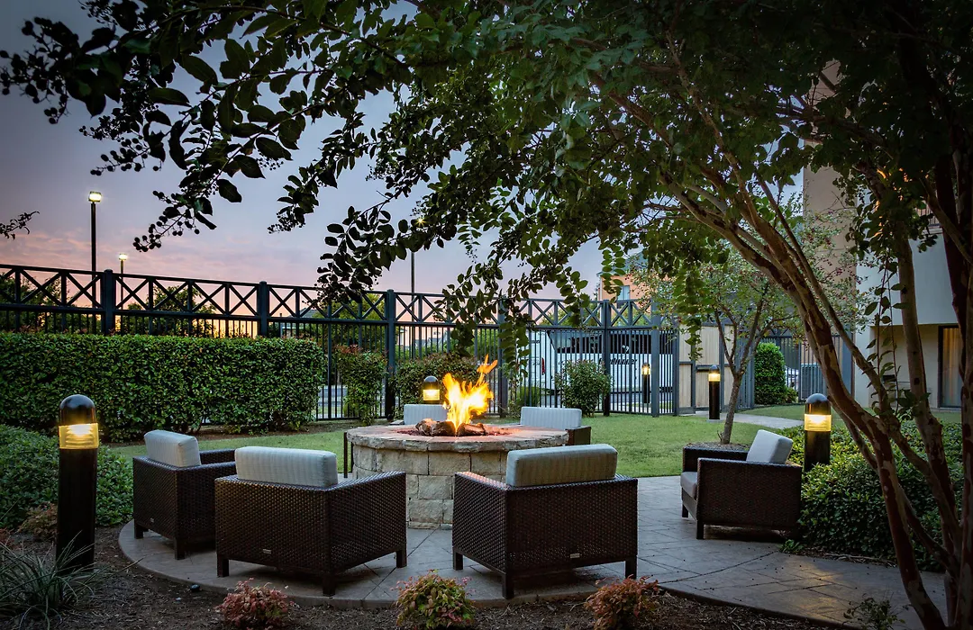 Courtyard By Marriott Norman-1