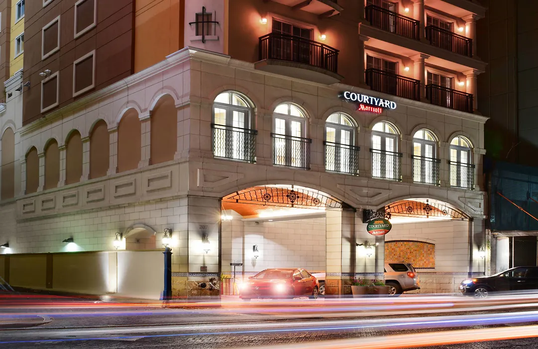Courtyard By Marriott San Antonio Riverwalk-1