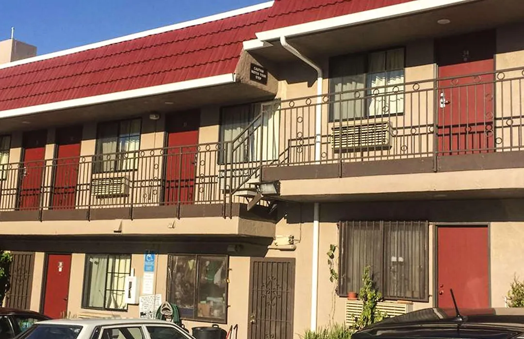 Crown Lodge Motel-1