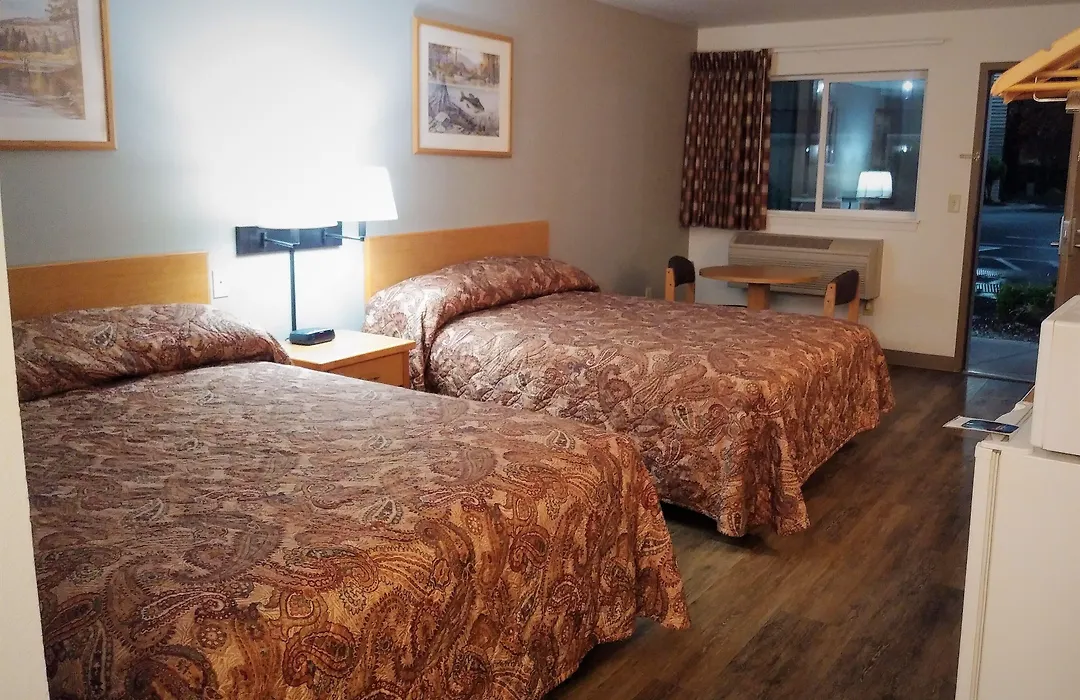 Sugarloaf Mountain Motel-1