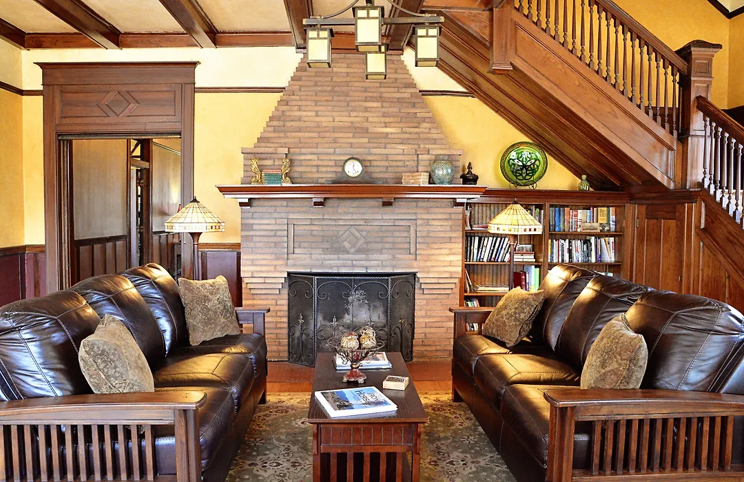 Iron Horse Inn-1