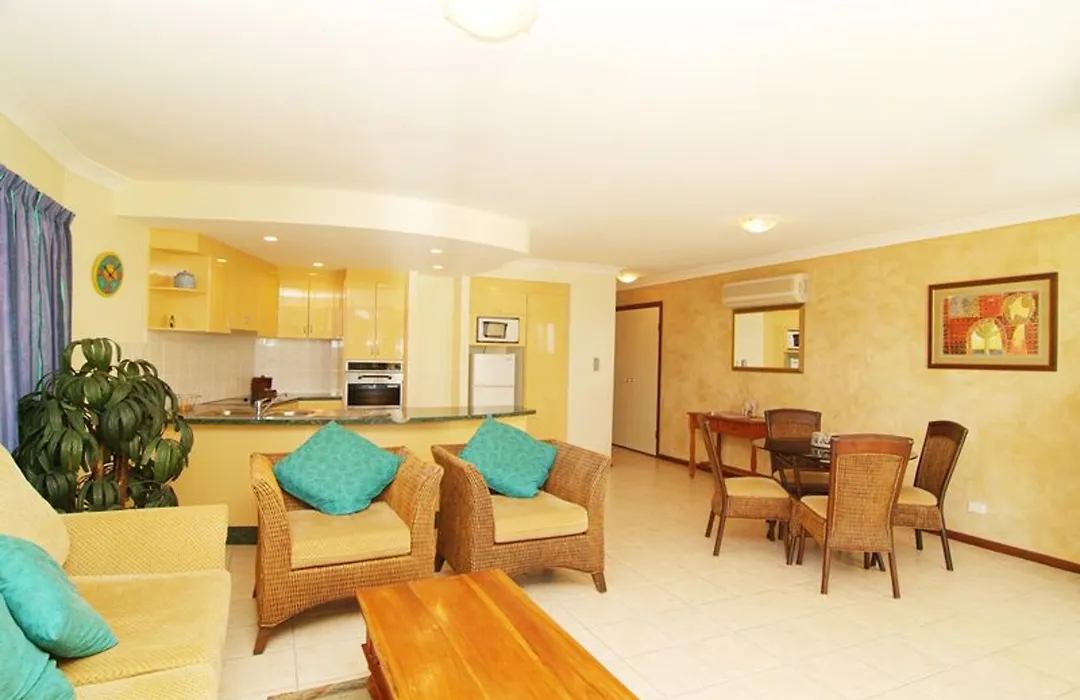 At Water'S Edge Resort-1