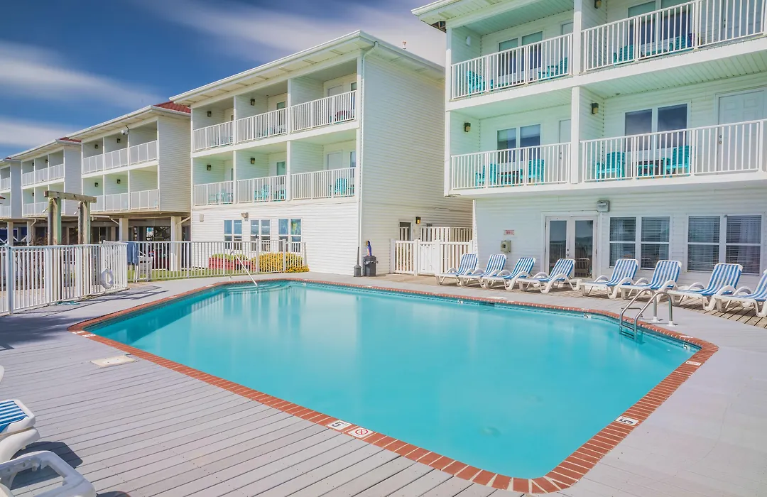 The Islander Inn-1