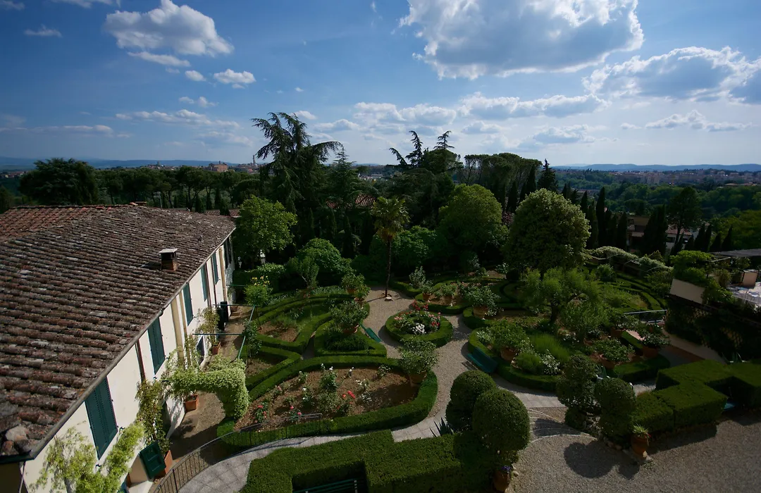 Villa Scacciapensieri Boutique Hotel-1
