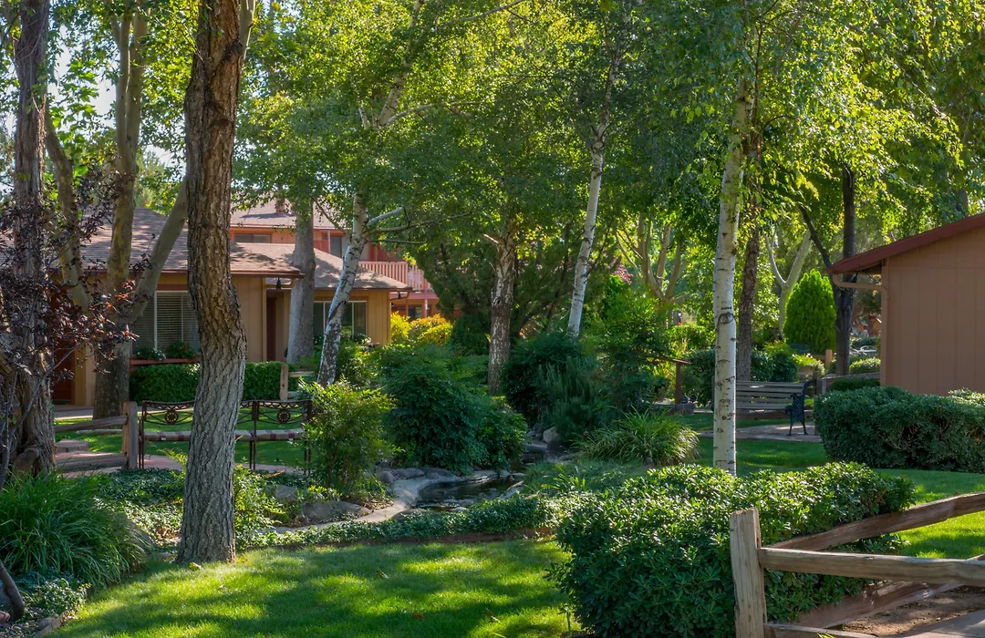 Sky Ranch Lodge-1