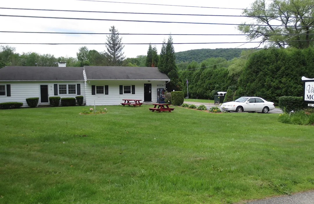 Villager Motel-1