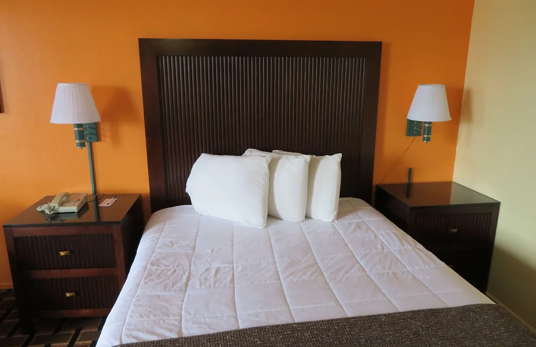 Royal Crest Motel-1