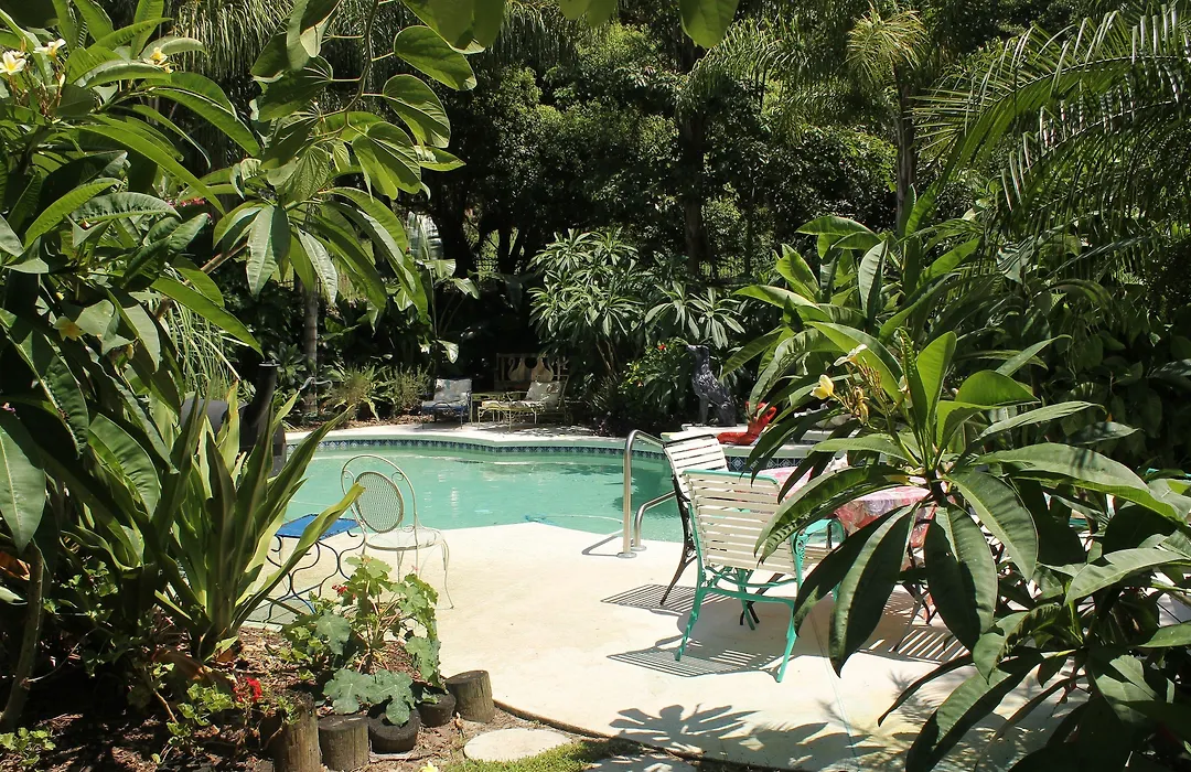 Heron Cay Lakeview Bed & Breakfast-1