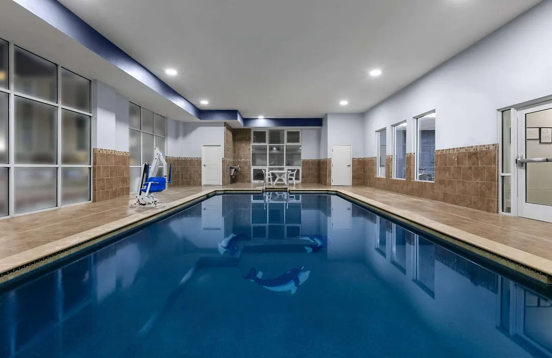 La Quinta Inn & Suites By Wyndham Ft Worth-Burleson-1
