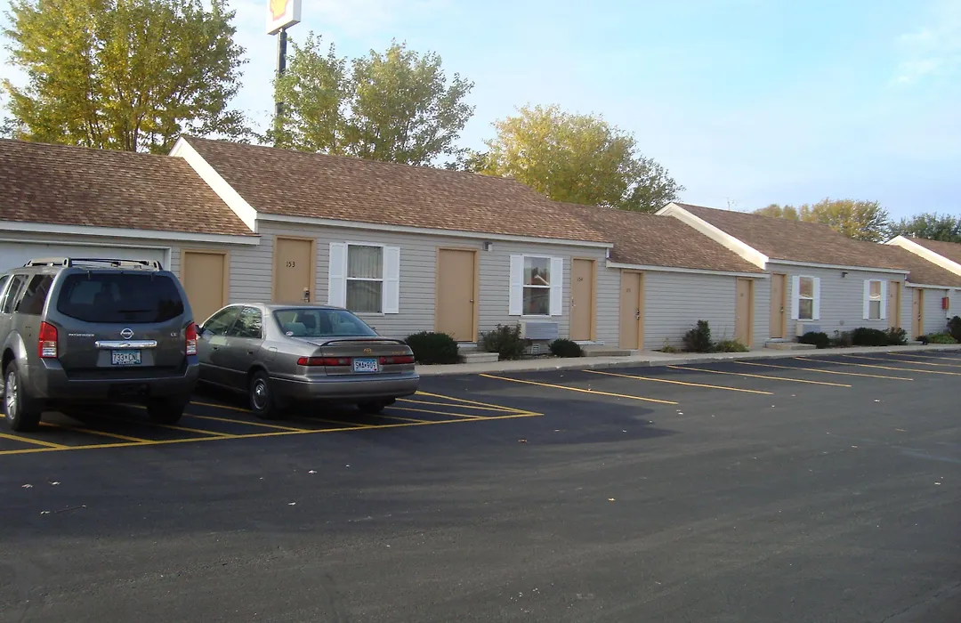 Rodeway Inn & Suites Austin I-90-1