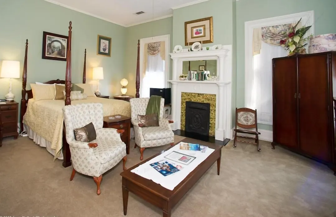 Page House Bed & Breakfast-1