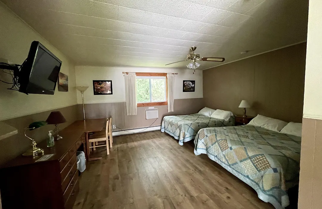 The Riverside Inn-1