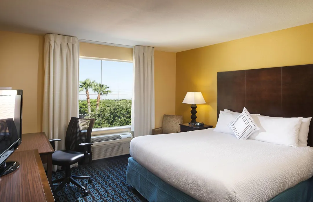 Fairfield Inn & Suites Houston Intercontinental Airport-1