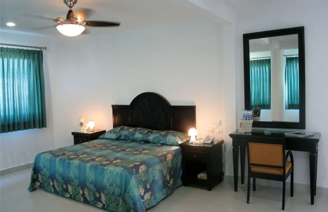 Hotel Del Sol-1