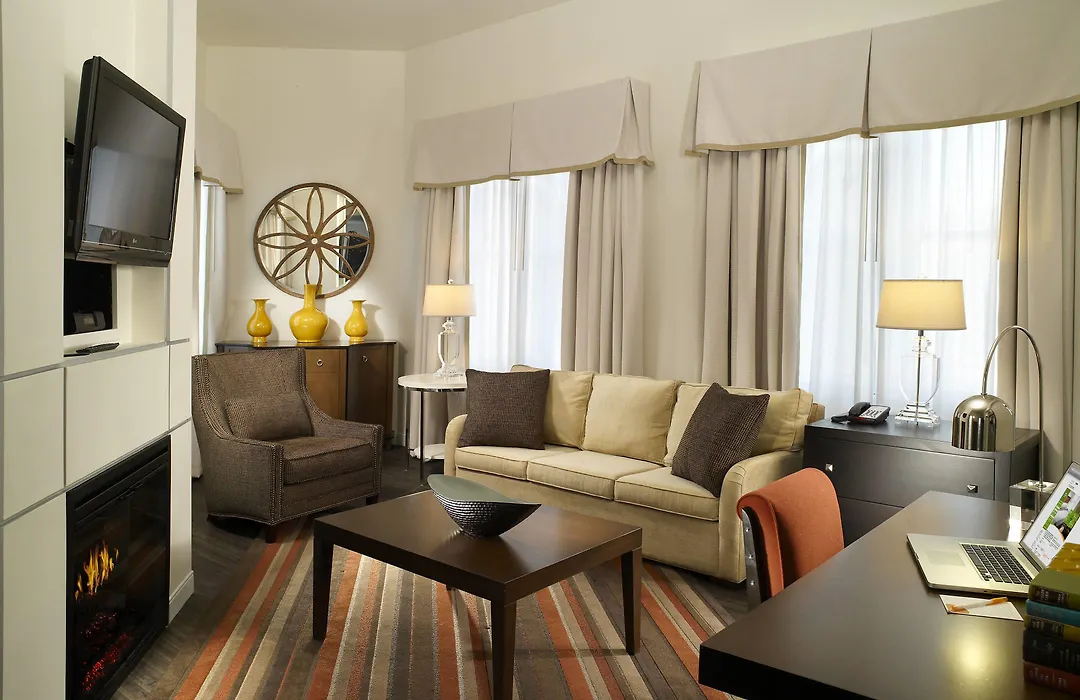 Courtyard By Marriott Atlanta Downtown-1