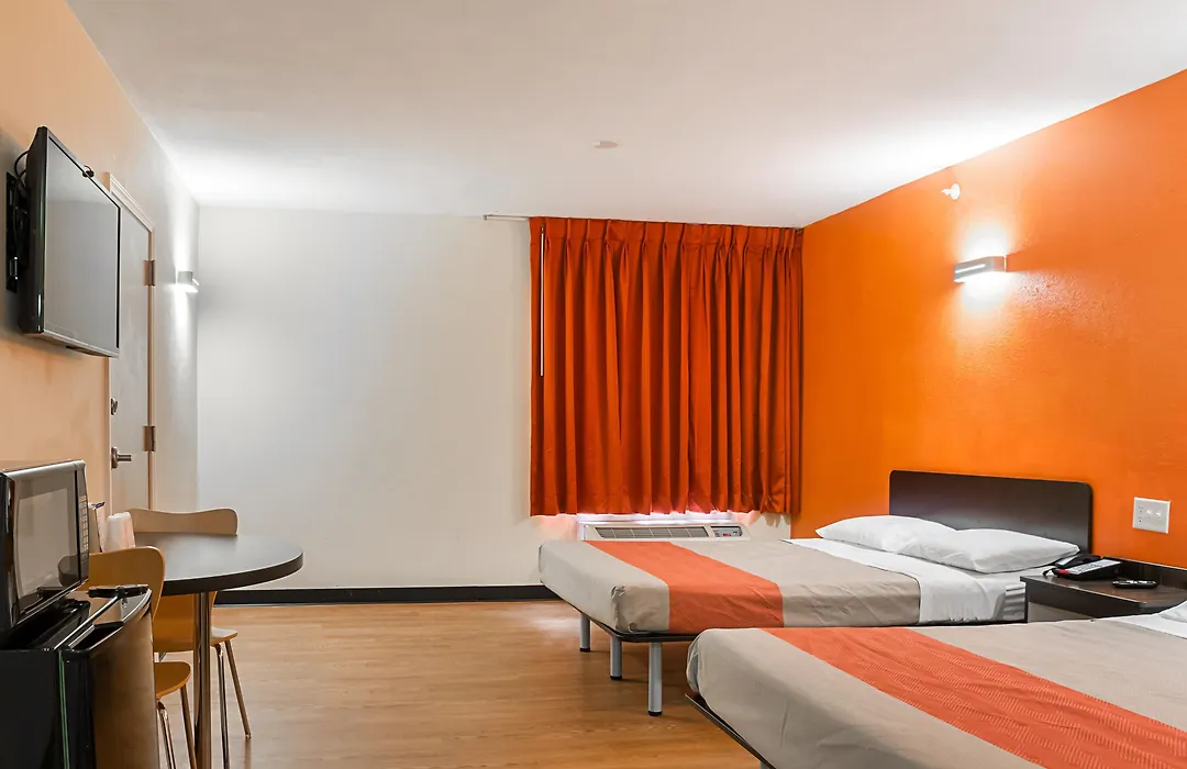 Motel 6-New Orleans, La - Near Downtown-1