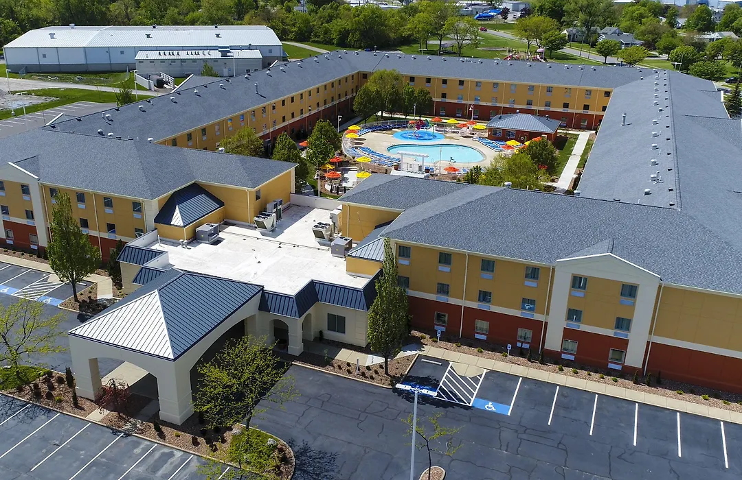 Cedar Point'S Express Hotel-1